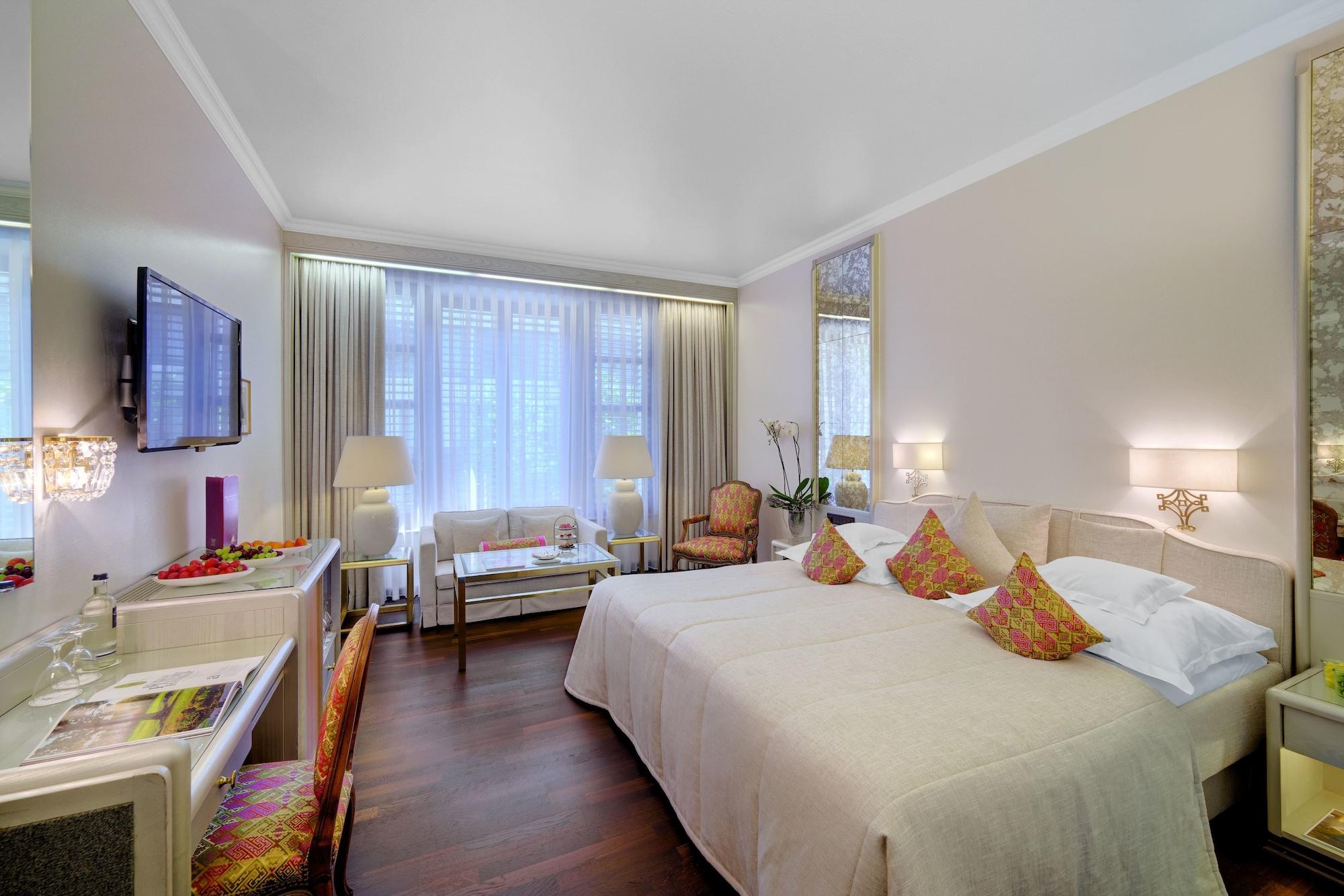 فندق Europäischer Hof هايدلبرغ المظهر الخارجي الصورة A room at the Hotel de Saxe