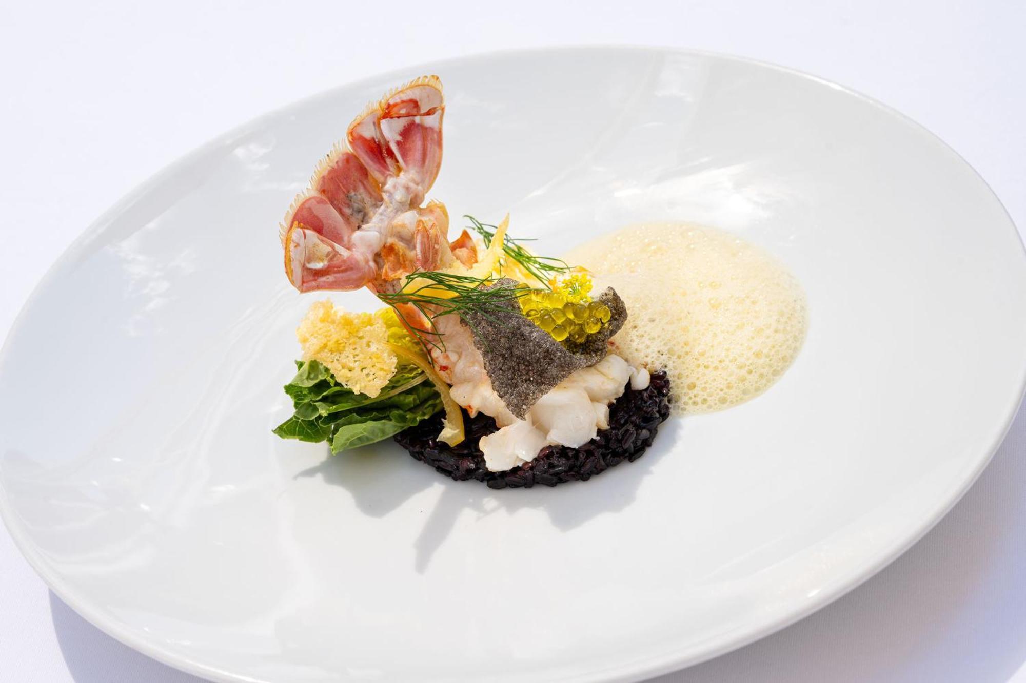 فندق Europäischer Hof هايدلبرغ المظهر الخارجي الصورة A modern Scottish dish of lobster and black pudding