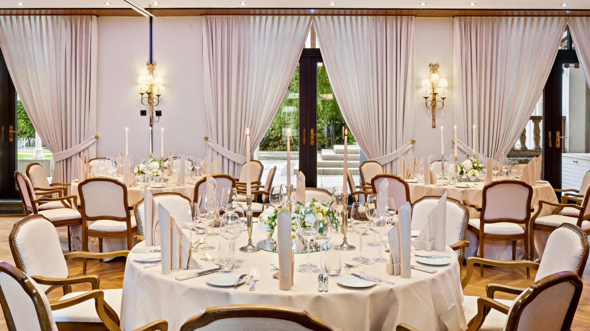 فندق Europäischer Hof هايدلبرغ المظهر الخارجي الصورة The ballroom at the Mandarin Oriental, Munich
