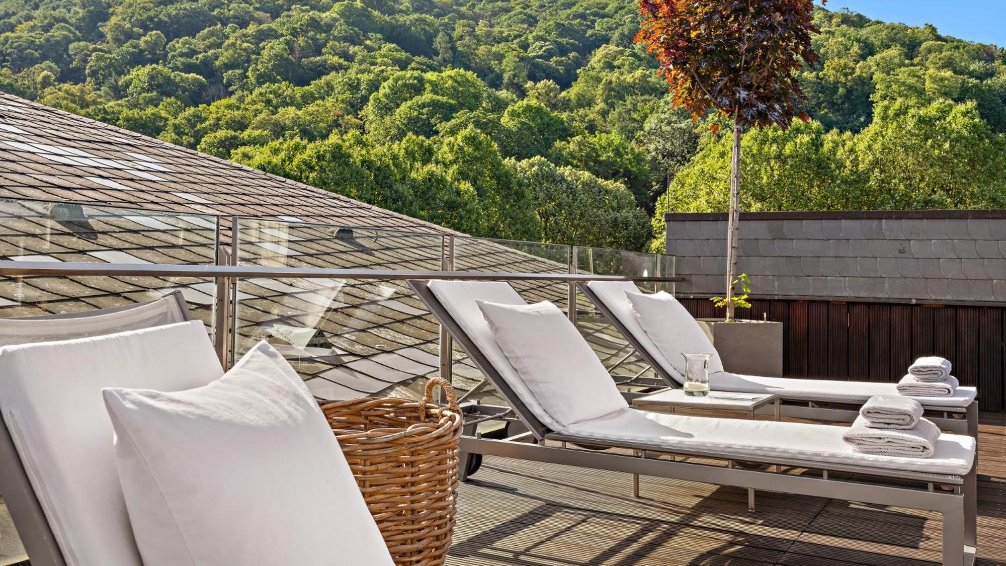 فندق Europäischer Hof هايدلبرغ المظهر الخارجي الصورة Rooftop pool at the Hotel