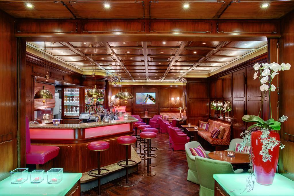 فندق Europäischer Hof هايدلبرغ المظهر الخارجي الصورة The interior of the bar
